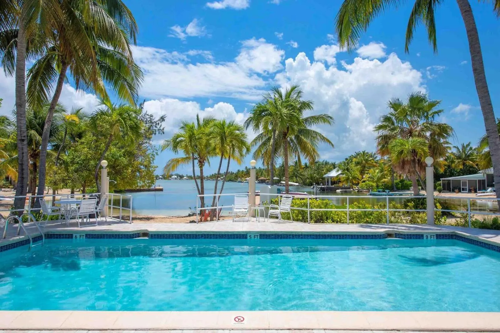 Deja Blu Ih 4 Apartment Driftwood Village 0*,  Cayman Islands